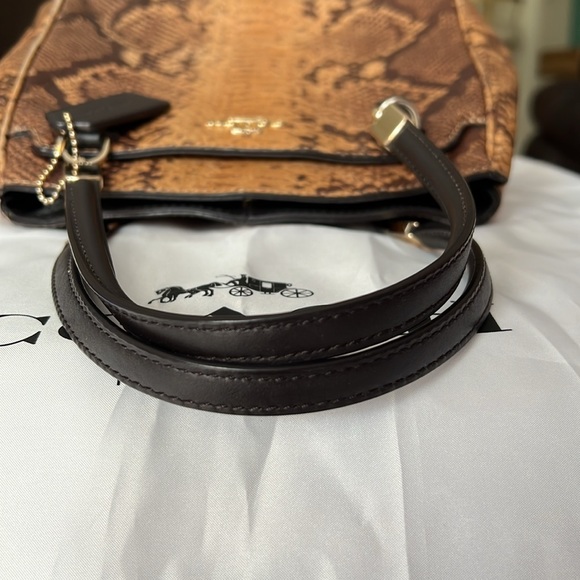 Coach Minetta Crossbody-EUC - Picture 6 of 12